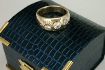 14k Yellow Gold and Diamond Scatter Ring by Jeff Loehr