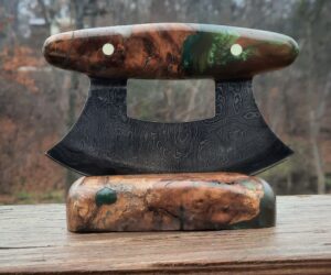 Ulu Made from Damascus Steel and Burl Wood